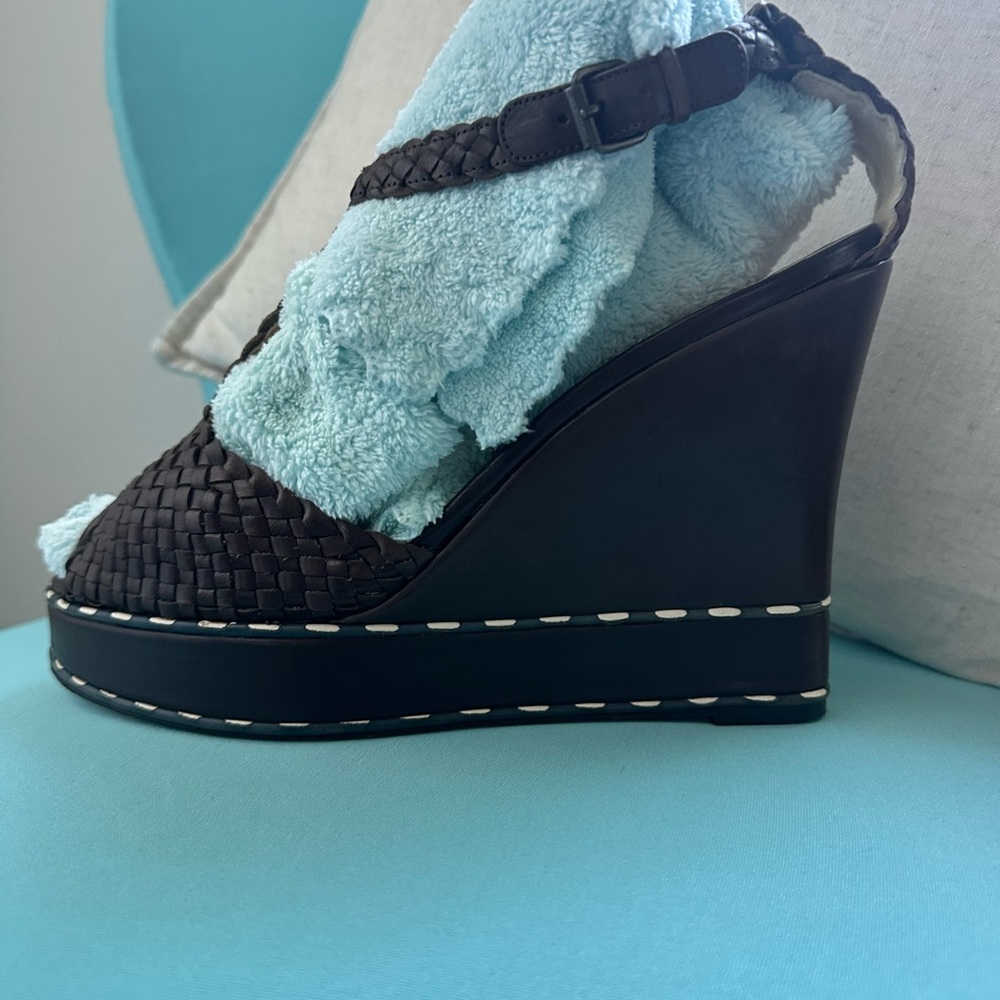 Nicole Farhi Elegant Brown Woven Wedge Sandals